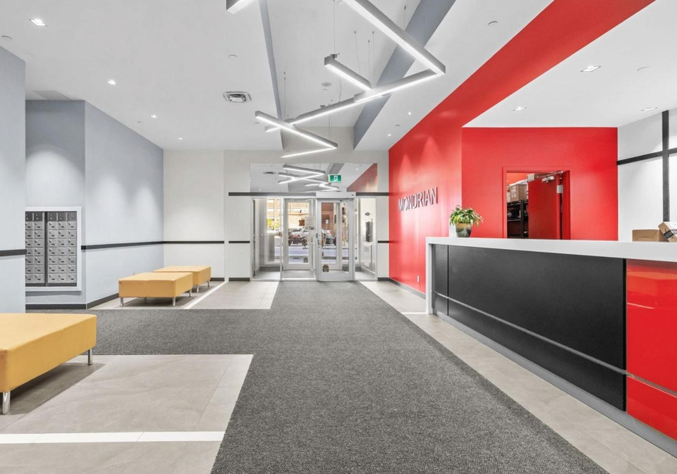Luxury Urban Condo *Mondrian* Bank and Laurier 2