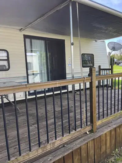 32FT TRAILER POWLER AT BEAUTIFUL AINTREE TRAILER PARK KINCARDINE THIS TRAILER HAS BEEN WELL MAINTAIN...