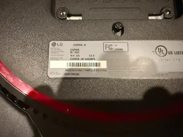 LG UltraGear 27GP95R 27" 4K UHD IPS LED Gaming Monitor in Monitors in City of Toronto - Image 4