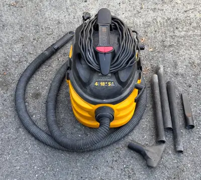 Shop-Vac 4 gallons 5.5 HP, View more