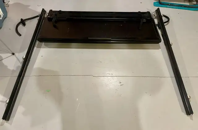 Ford Ranger Tri fold hard tonneau cover in Other Parts & Accessories in Owen Sound - Image 4