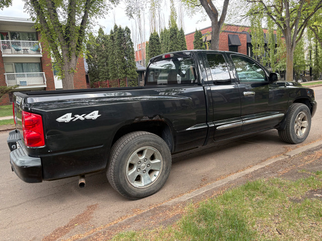 2007 Dodge Dakota Extended Cab 4x4 in Cars & Trucks in Edmonton - Image 3