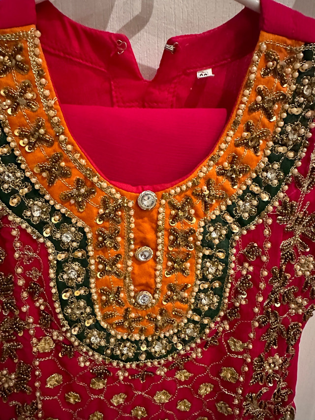 Girls Indian/Pakistani clothes  in Wedding in Oakville / Halton Region - Image 2
