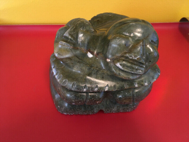 Vintage Inuit Soapstone Carving Signed Sonny Gunnar in Arts & Collectibles in Oshawa / Durham Region - Image 2