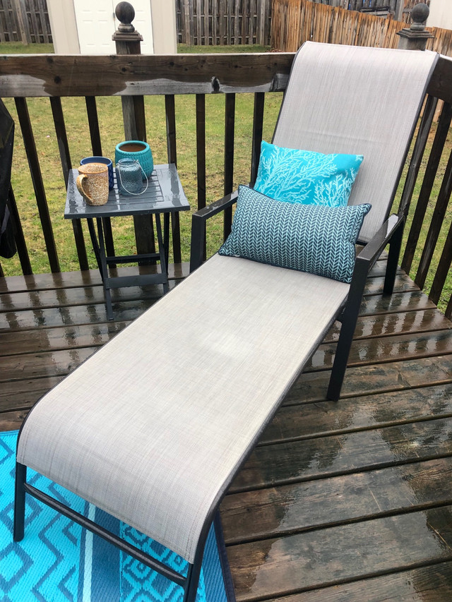 Patio lounger in Patio & Garden Furniture in North Bay