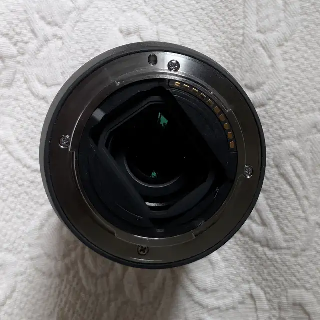 Sony FE 24-105mm G camera lens with $400 in extras in Cameras & Camcorders in City of Toronto - Image 7