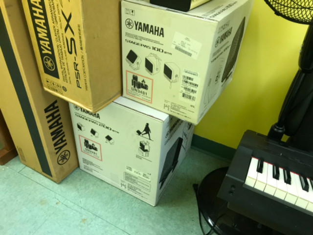 HAUT PARLEUR AMPLIFIÉ YAMAHA STAGEPAS 100 dans Matériel audio professionnel  à Drummondville - Image 3