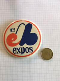 Montreal Expos Baseball Vintage Pin Button (like new)