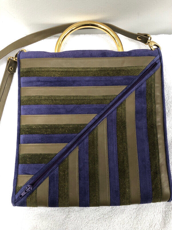 Italian Suede and Leather Bag in Women's - Bags & Wallets in City of Toronto - Image 2
