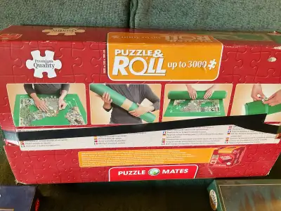 Pick up is in Thornhill, nearest cross streets Bayview and Proctor. I prefer to sell these as one lo...