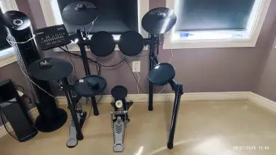 Yamaha Electronic Drum Kit, View more