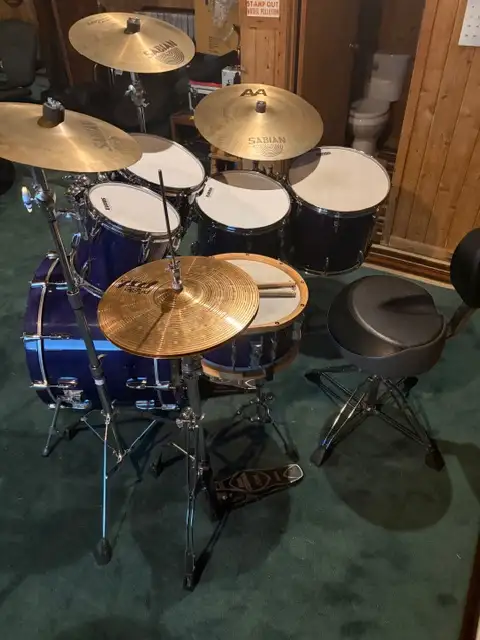 Yamaha Beech Custom Set in Drums & Percussion in Calgary - Image 10