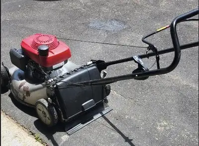 Honda 21 inch "PUSH" lawnmower