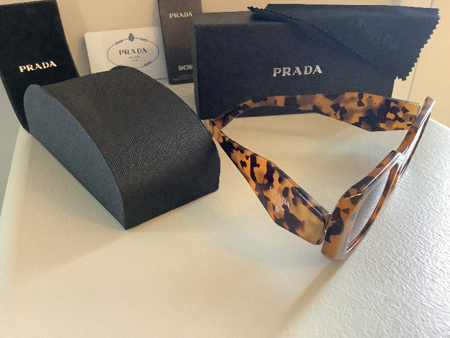 NEW PRADA WOMENS HONEY FRAME CATWALK SUNGLASSES. in Women's - Bags & Wallets in Fort McMurray - Image 2