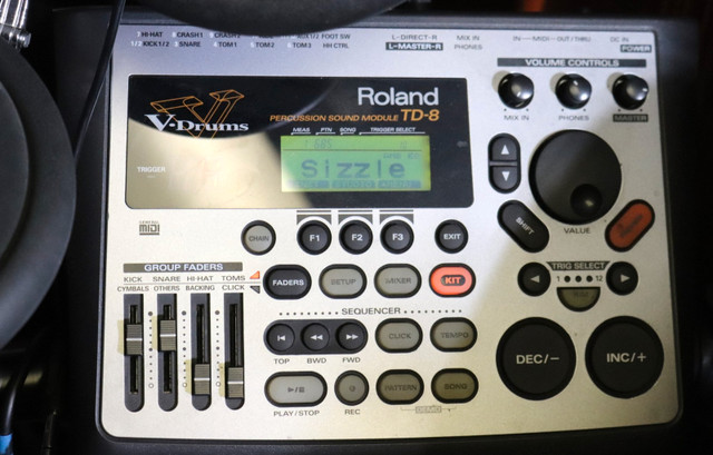 Roland TD-8 Drum Sound Module in Drums & Percussion in City of Toronto