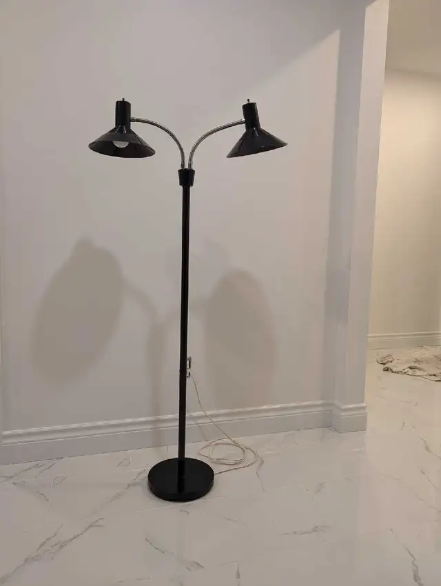 MCM two light gooseneck floor lamp in black in Indoor Lighting & Fans in Oshawa / Durham Region - Image 7