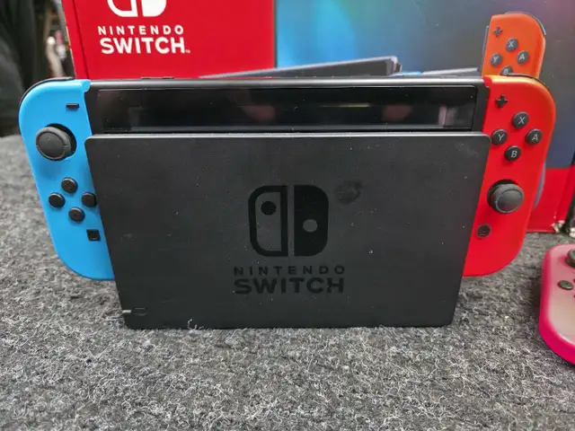 Nintendo Switch et Switch OLED in Nintendo Switch in Longueuil / South Shore - Image 4