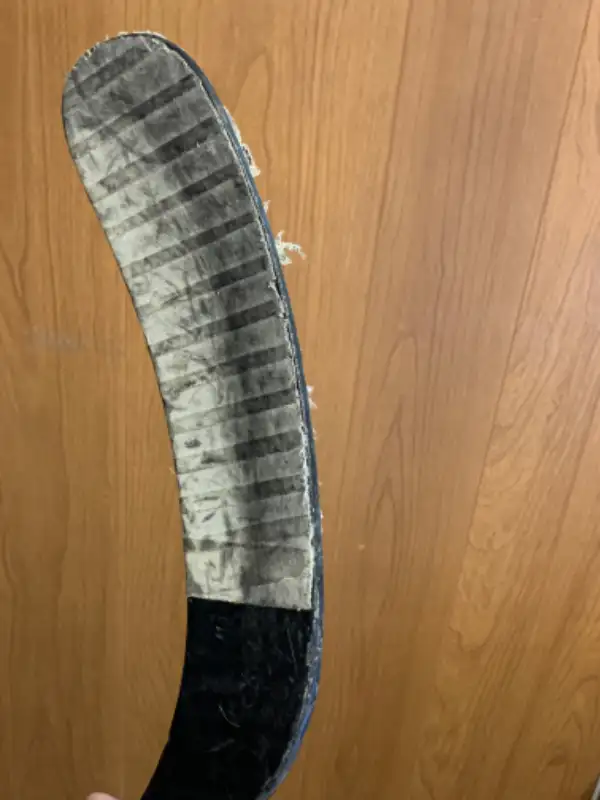 Used hockey stick - Good Quality - Reebok SickKick RBK in Hockey in Kitchener / Waterloo - Image 9