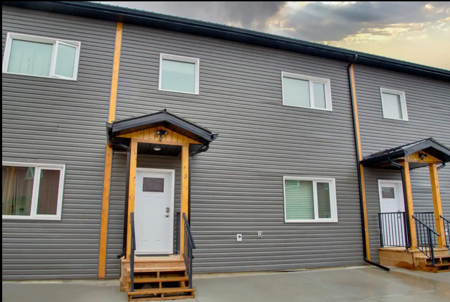 3 bed 2.5 bath for rent short term
