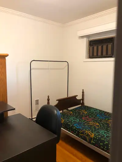 Furnished Room for Rent at Victoria Park Avenue n Ellesmere Road