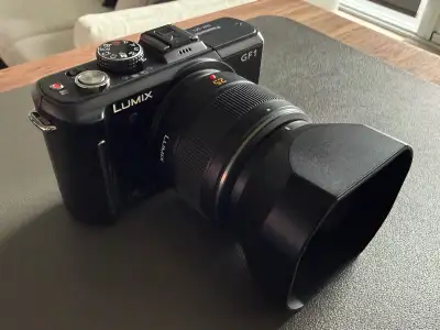 Panasonic Lumix DMC-GF1 Digital Camera + Leica  Summilux 25mm f, View more