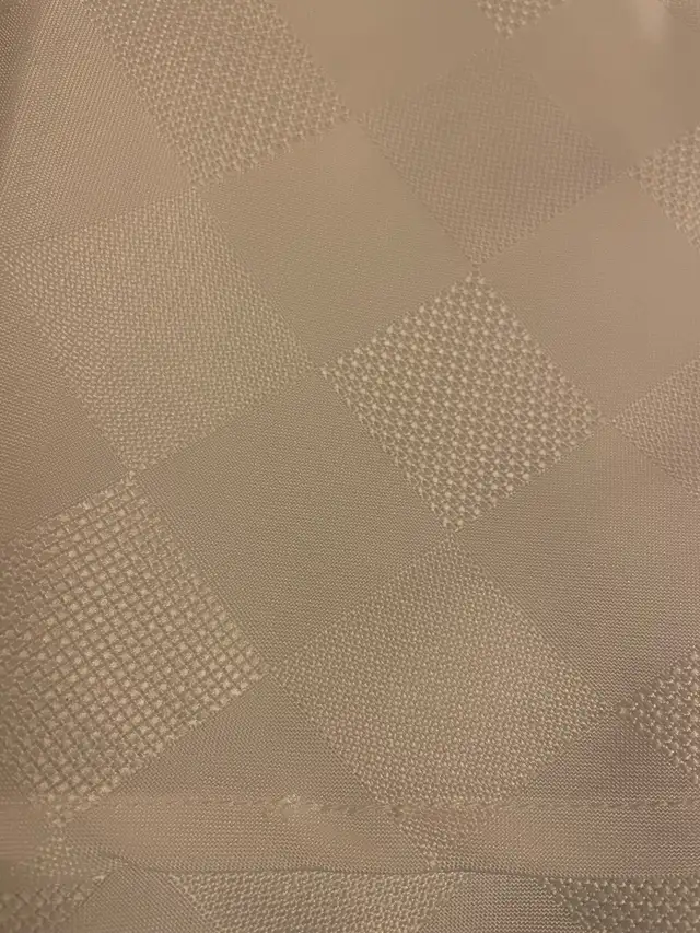 white checkered round tablecloth  in Kitchen & Dining Wares in Mississauga / Peel Region - Image 3