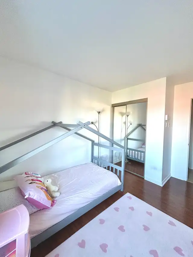 2 Beds 1 Bath - Apartment in Long Term Rentals in Longueuil / South Shore - Image 9