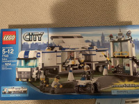 Lego 7743 Police command center