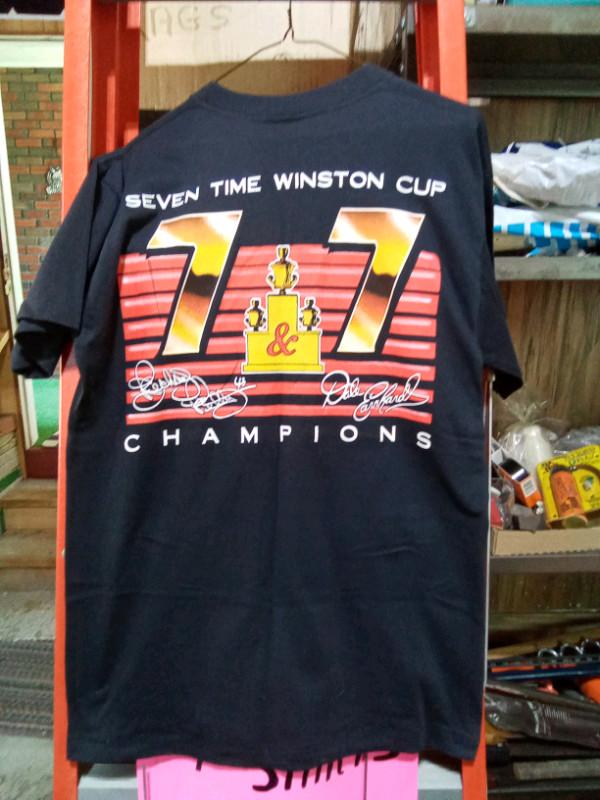 Dale Earnhardt T-Shirts dans Hommes  à Kingston - Image 4
