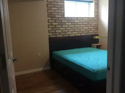 Basement room for female student/worker