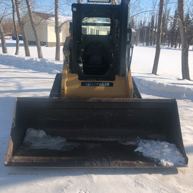 2006 Cat 257B 2 Multiterrain Skid steer Heavy Equipment Winnipeg