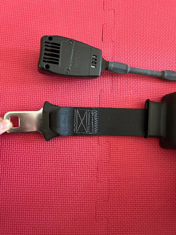 Kawasaki Mule 4x 610 950 Side by Side Seat Belt latch 53061-7502 in Other in Barrie - Image 6