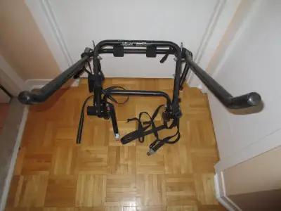 support de vélos universel HOLLYWOOD  4 vélos  A-1  AUBAINE!, View more