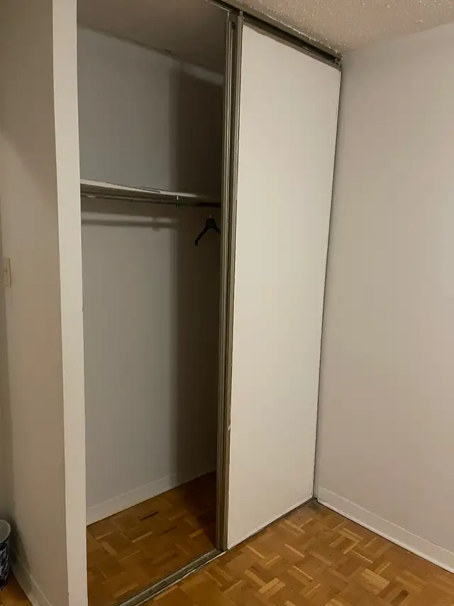 Room for Rent in Long Term Rentals in Mississauga / Peel Region - Image 6