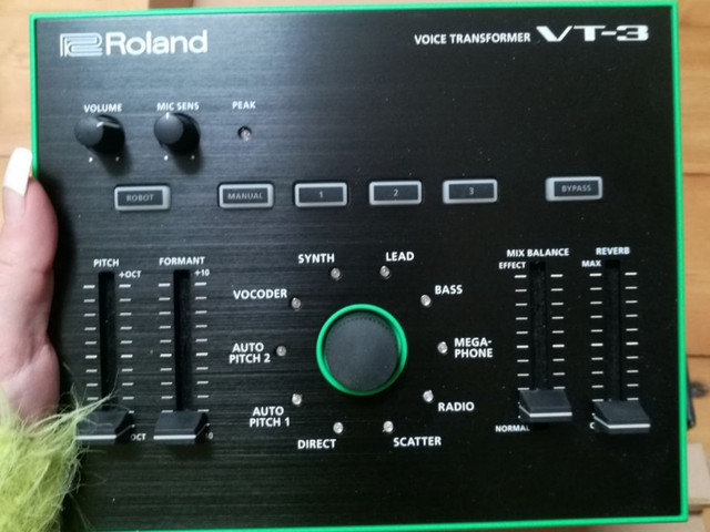 Roland VT3 , Voice Changer & Audio Effector in Performance & DJ Equipment in City of Toronto