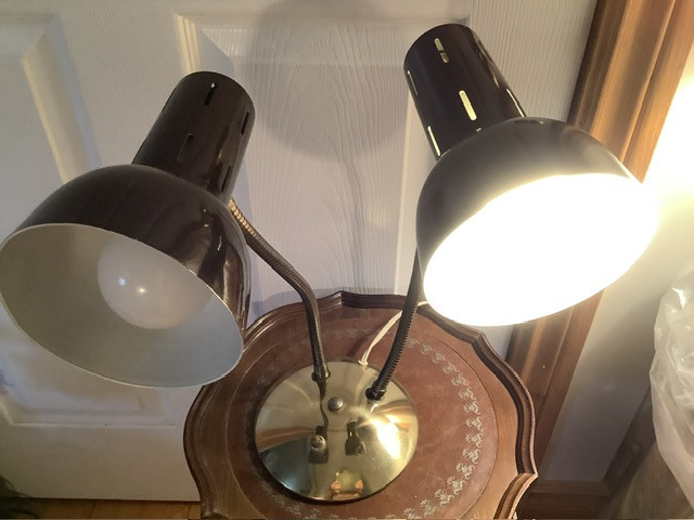 Vintage MC Double Light Brown Enamelled Metal Gooseneck Lamp in Indoor Lighting & Fans in Belleville - Image 3