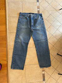 Men jeans DKNY size 38x34