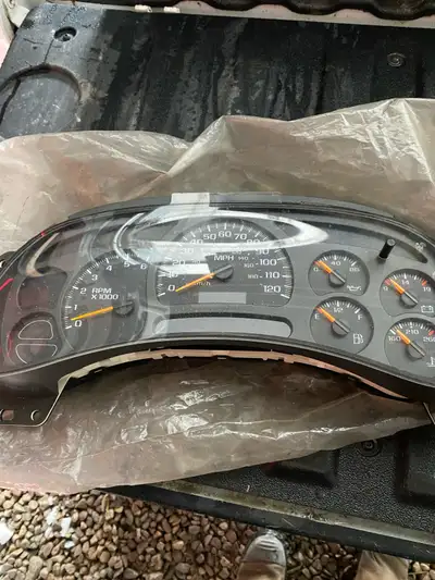 Brand new dash cluster. 02-05 bought and never used