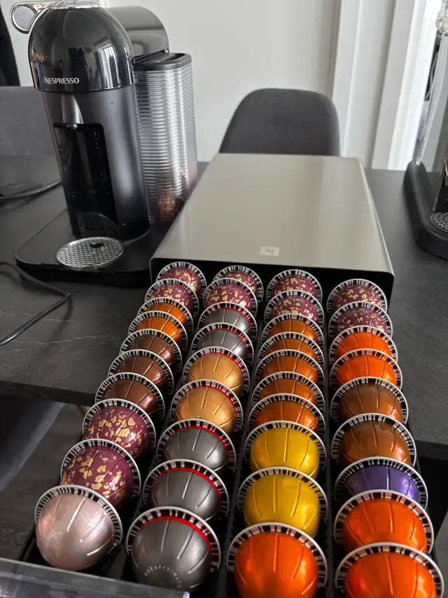 Nespresso Vertuo Machine, Milk Frother, Capsule Drawer+capsules62865712181762123
