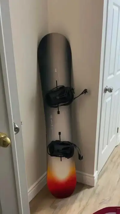 Endeavor Snowboard 143, View more