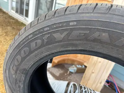 4 Good year Assurance tires only 235/60/18 Very good shape lots of wear left…