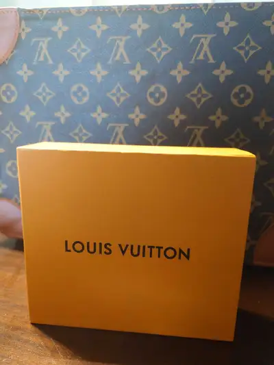 LV Mens Wallet, View more