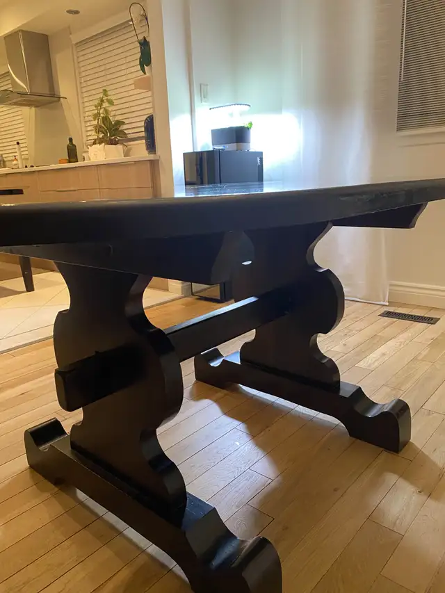 SOLID WOOD PINE TABLE in Dining Tables & Sets in Mississauga / Peel Region - Image 5