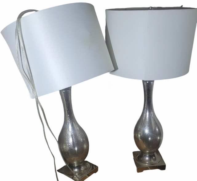2 vintage matching lamps. Lighting. I deliver! $10 each