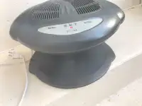 Professional nail dryer with heat and cold air features 