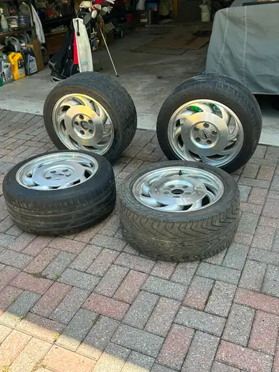 1993 Corvette C4 OEM Sawblade Wheels & Tires – Complete Set of 4 Original GM Corvette C4 Sawblade al...