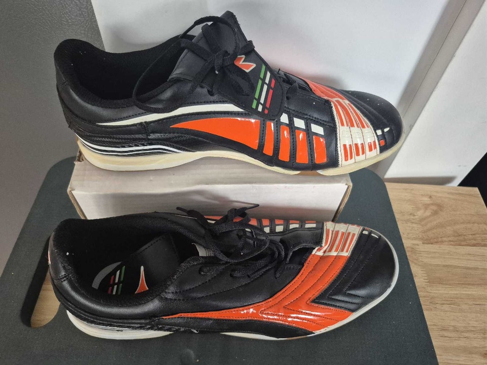 Diadora, Diadora Indoor Soccer Shoes size 11