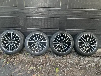 This is a custom set that was made for an S580 with the upgraded summer wheels and Continental Winte...