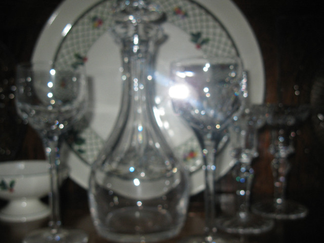 Crystal Atlantis Glass Collection in Arts & Collectibles in North Bay - Image 2