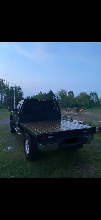 Heavy home made 6.5’ x 6.5’ flat deck Removable sides and tailgate (still need paint, don’t use them...
